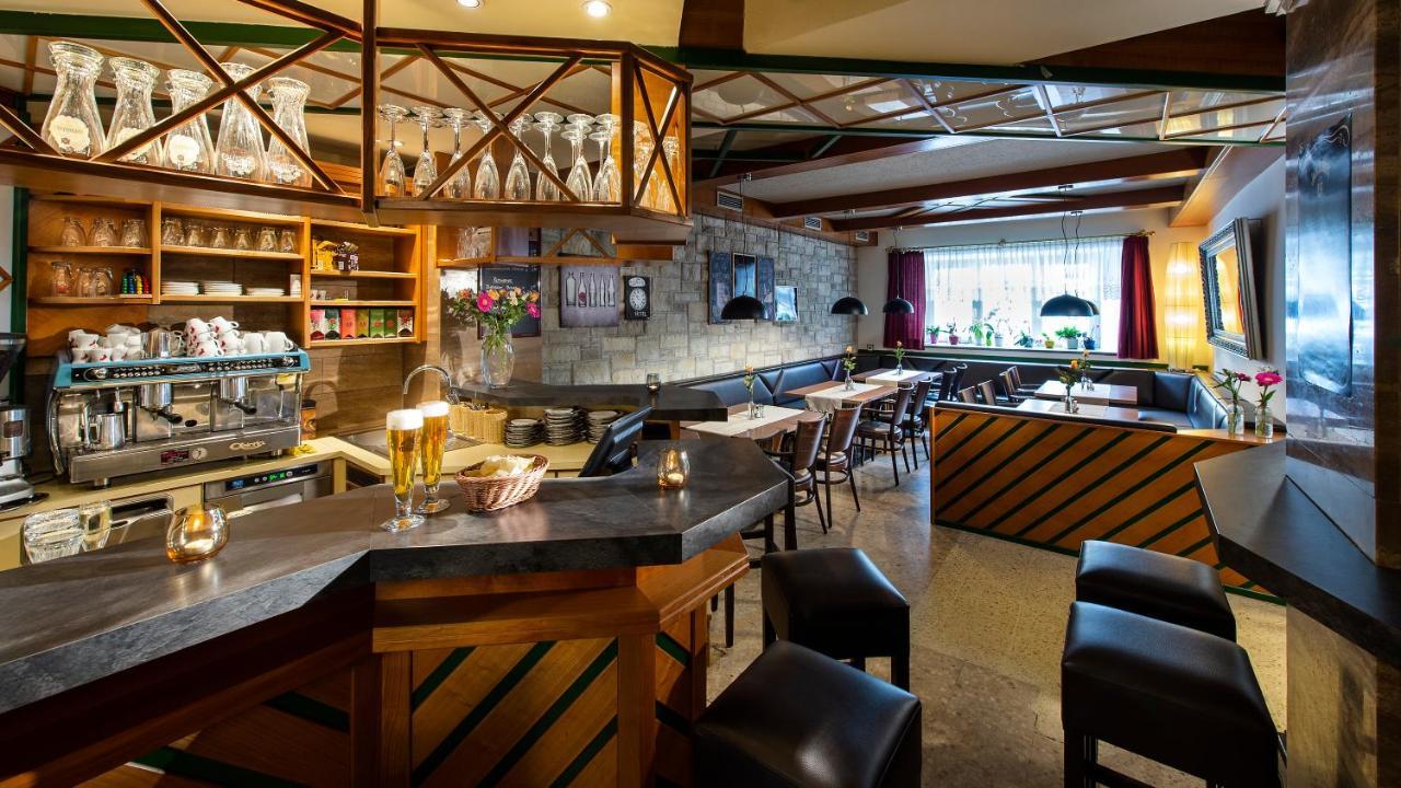 Unzmarkt Gasthof Eckberg מראה חיצוני תמונה